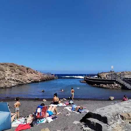 Apto Ary アパート La Jaca