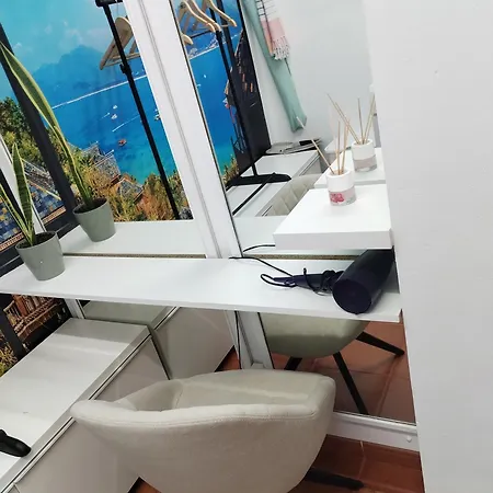 Apto Ary アパート